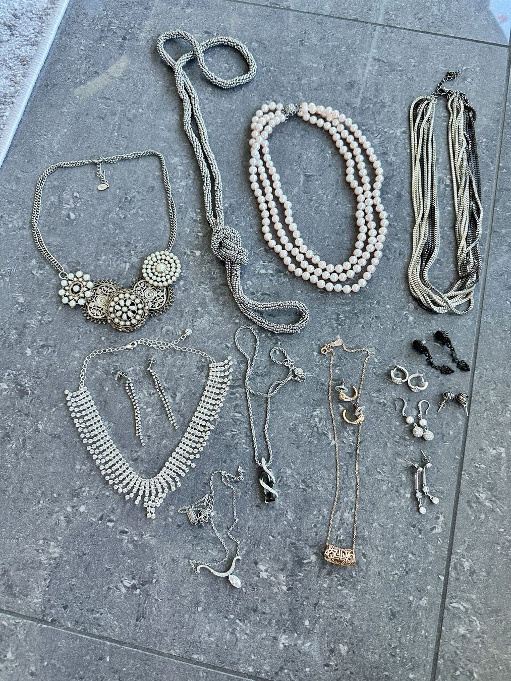 Altri gioielli: Costume jewellery set – Usato da Wädenswil venduto da runwayhysteria 4
