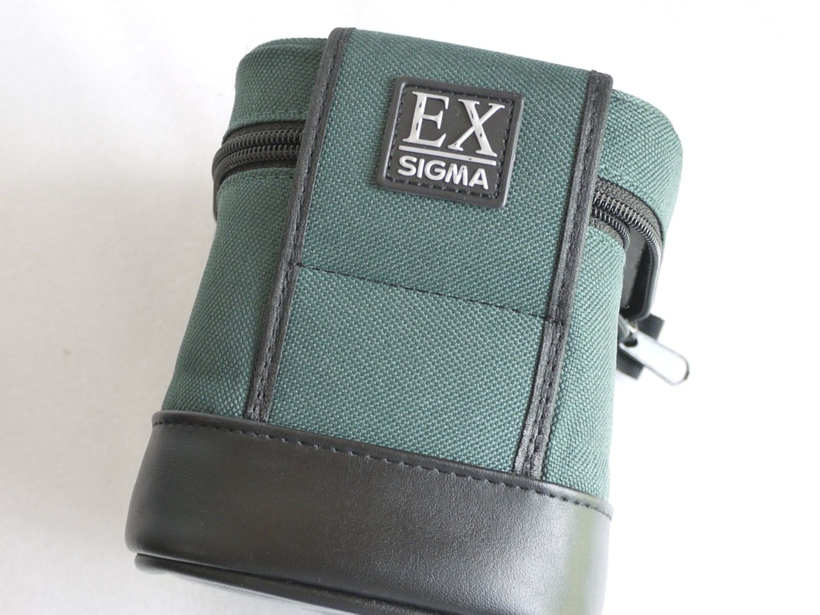 Borse: Sigma LS-519N Objektivköcher / étui / Lens Case. 9x9x9 cm. – Usato da Egg b. Zürich venduto da JCB