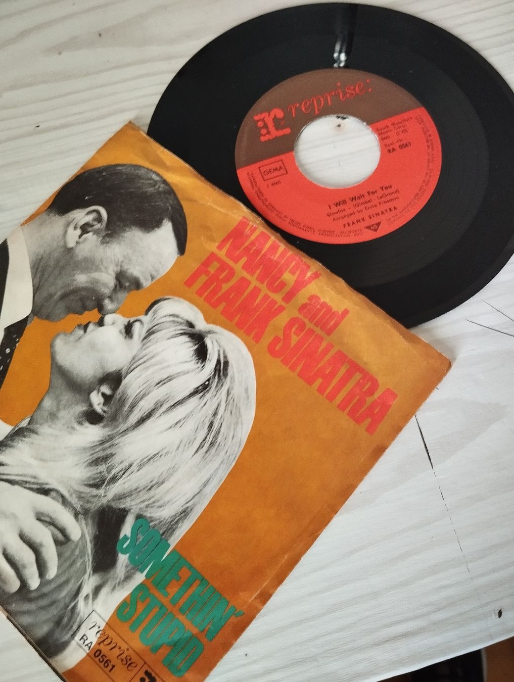 Dischi in vinile: 2 vinyles 45 tours de Frank Sinatra – Usato da Neuchâtel venduto da rod_b9kq 2