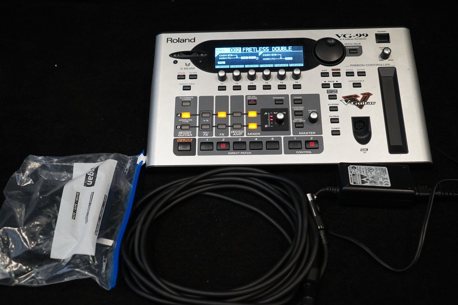 Roland Strumenti musicali: Roland VG-99 V-Guitar System Synthesizer GK3 – Usato da Ortschwaben venduto da Musictrade