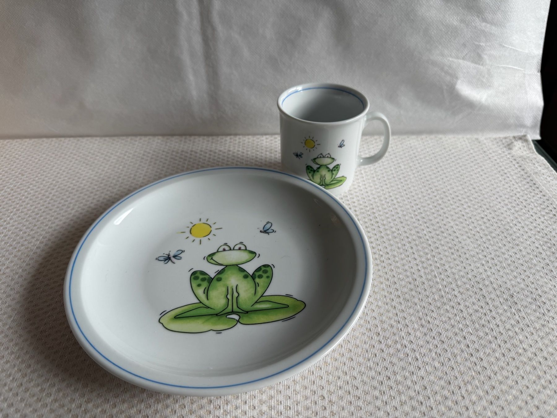 Piatti: Triptis - assiette et tasse pour enfant – Usato da Sion venduto da accroshoes