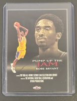 NBA Kobe Bryant 1998-99 Hoops Pump ut the Jam Lakers Card