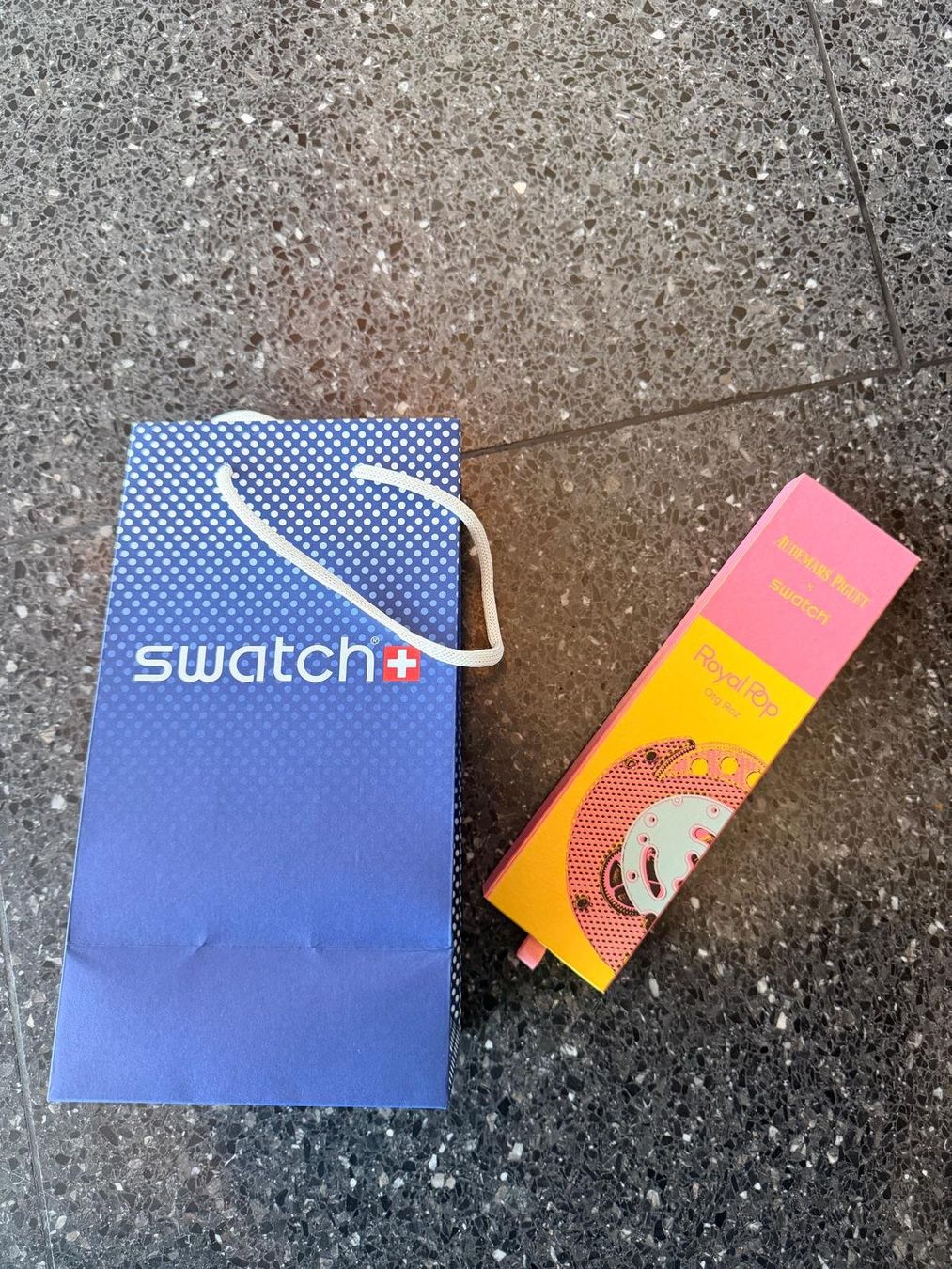 audemars-piguet-x-swatch-royal-pop-neu-und-originalverpackt-in