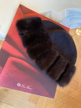 LORO PIANA MÜTZE 100% Cashmere + Mink, Grösse S, neu!