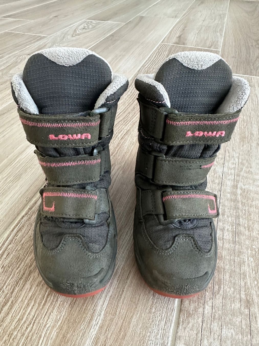 Lowa Scarpe per ragazze: Lowa Milo Goretex Winterstiefel Gr. 26 – Usato da Rudolfstetten venduto da Joyw 3