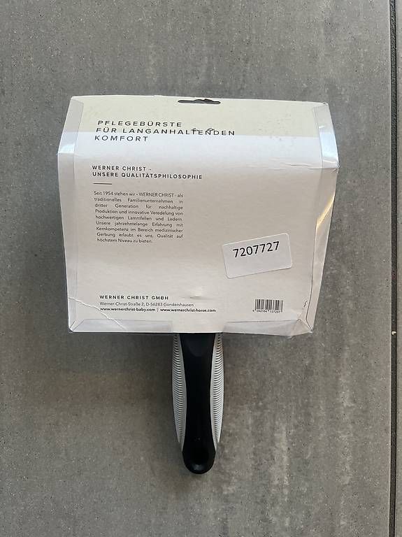 Altro per la cura dei capelli: Lammfellbürste Neu und Originalverpackt  – Usato da Bergdietikon venduto da Katja_Toretto 1