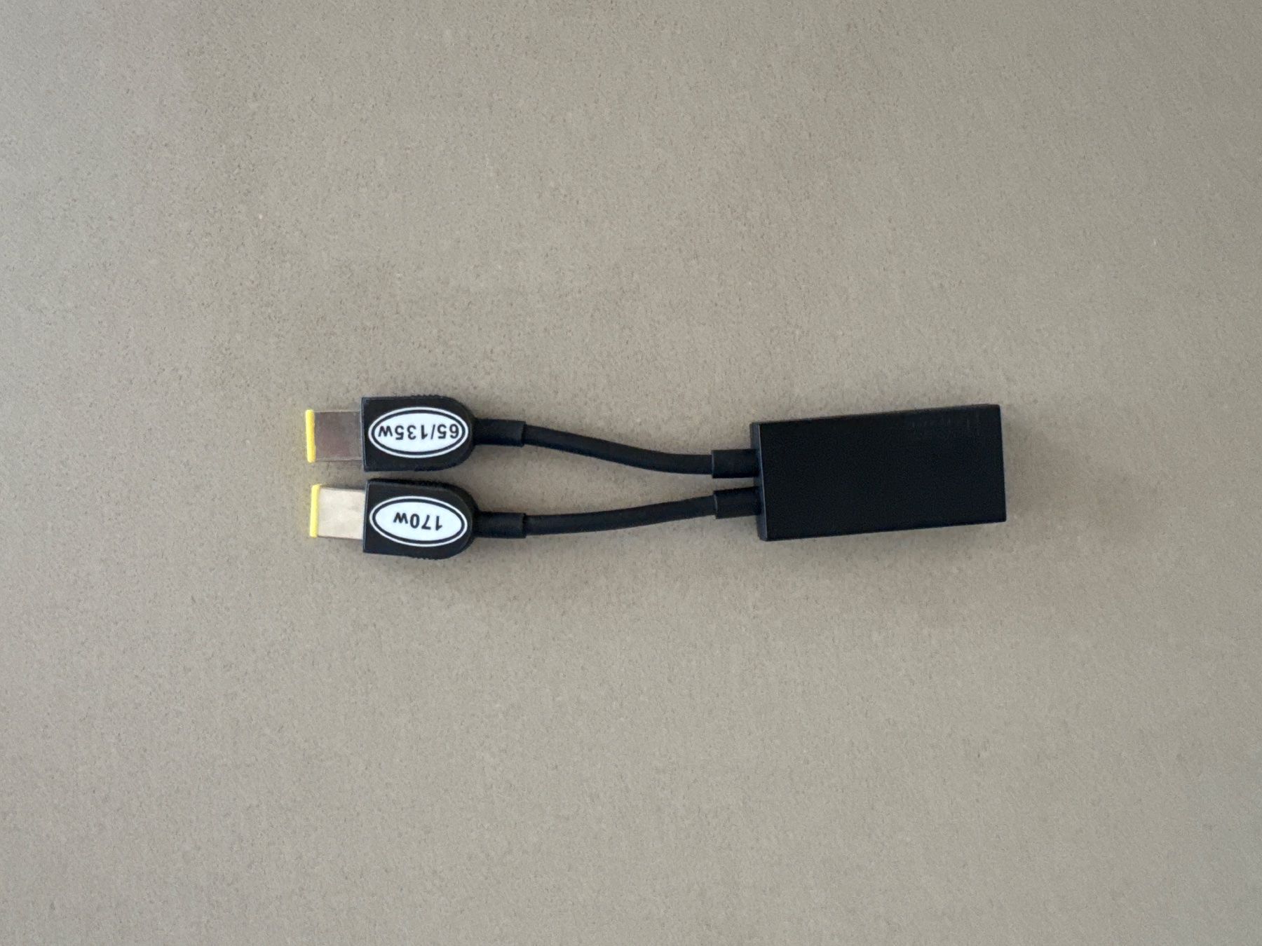 Caricabatterie: Lenovo Adapter 65/135/170w – Usato da Wil SG venduto da Saintch