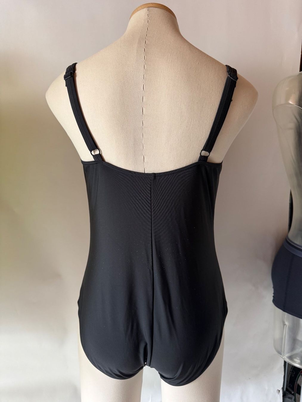 Lascana Costumi da bagno & Bikini: LASCANA, Badekleid, Grösse 48B, Farbe Schwarz – Nuovo e nell'imballaggio originale da Rudolfstetten venduto da gst_g7xl 4