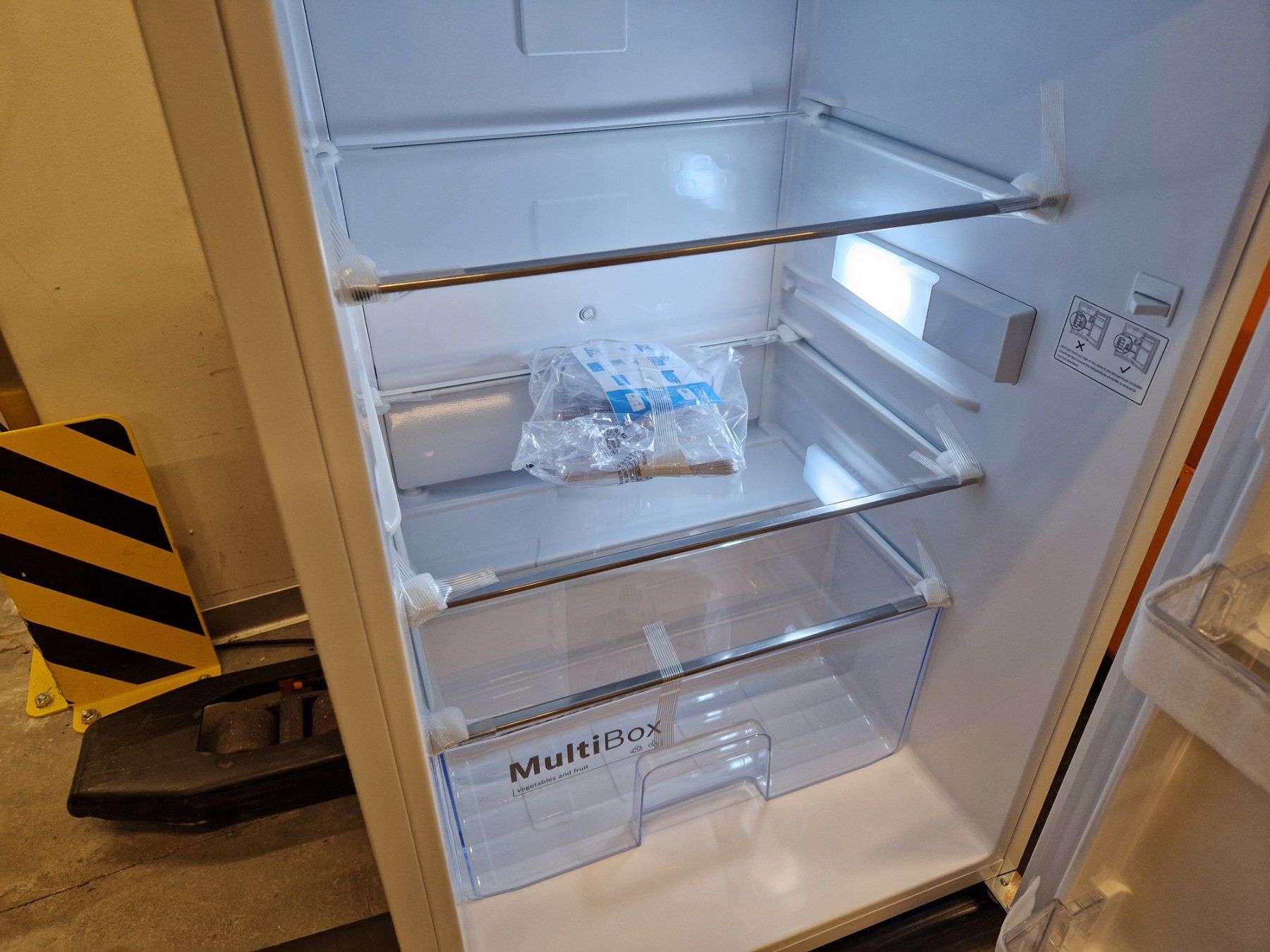 Bosch Kühlschrank: BOSCH Kühlschrank – Neu (gemäss Beschreibung) aus Muhen von Restwert_Muhen 3