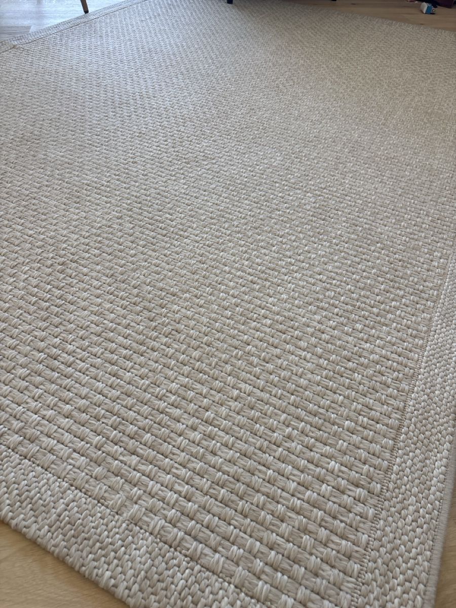 Tappeti: STORRAPP Teppich STORRAPP 160x230 beige – Usato da Neuhausen am Rheinfall venduto da LTomk 1