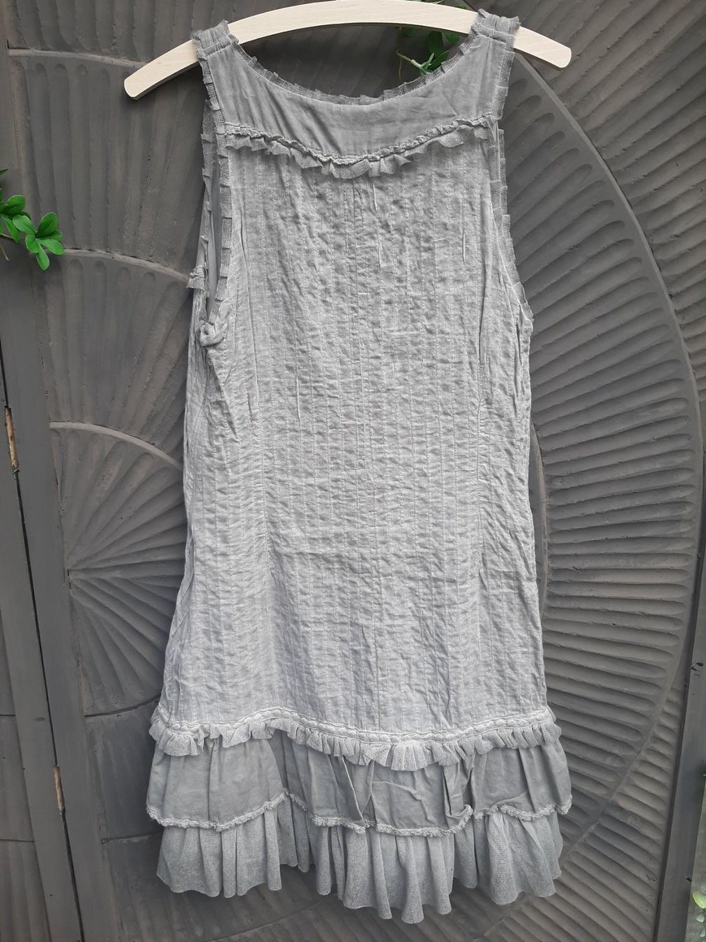 Nile Kleider: wunderschönes romantisches Nile Kleid M grau – Gebraucht aus Bern von Preloved_NILE_4.Sale 2