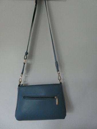 Hellblaue vielfältige Umhängetasche / Tragtasche