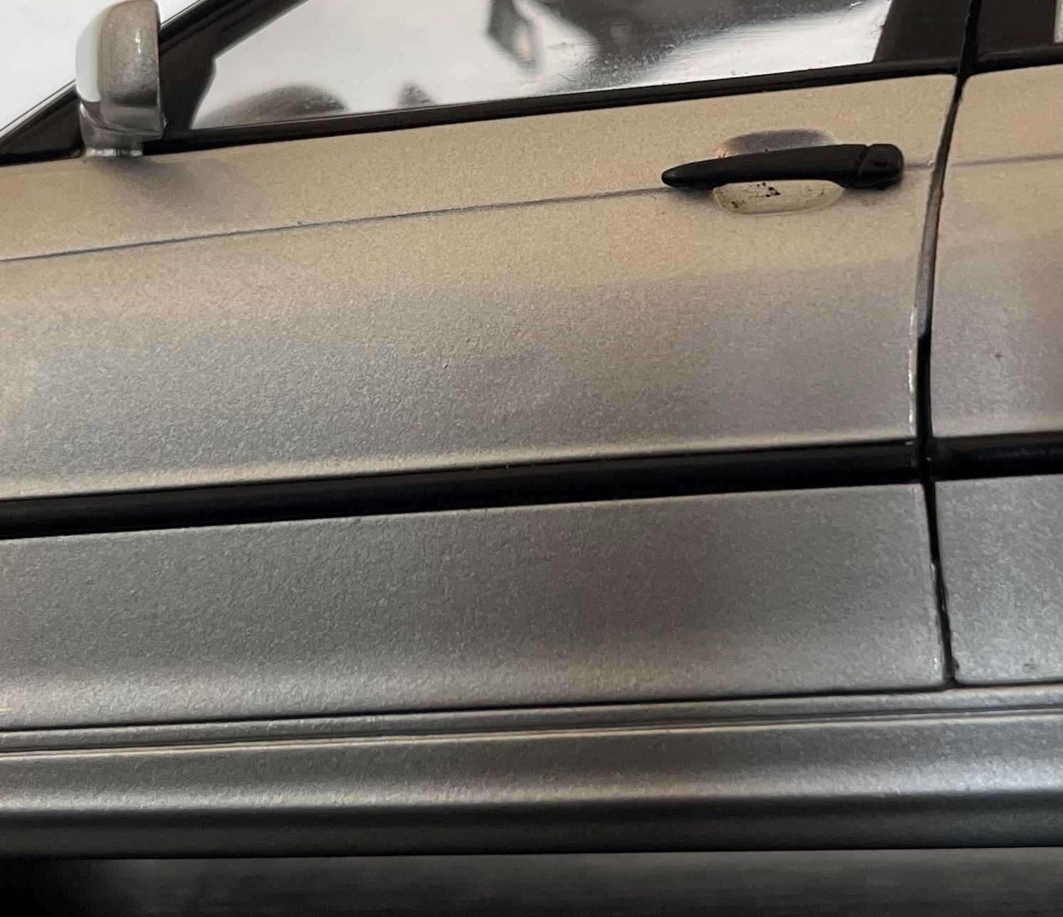 UT Models Modellini d'auto: UT BMW 3 SERIES e46 GRISE 1:18 – Usato da St-Cergue venduto da ncu_t267 8