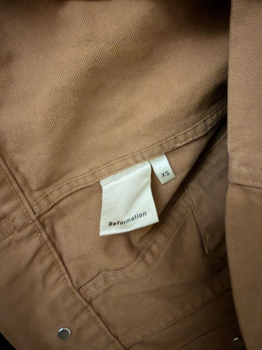 Reformation Vestes: Reformation Denim Jacket Size XS – D'occasion à Lausanne par bea_z8jl 3