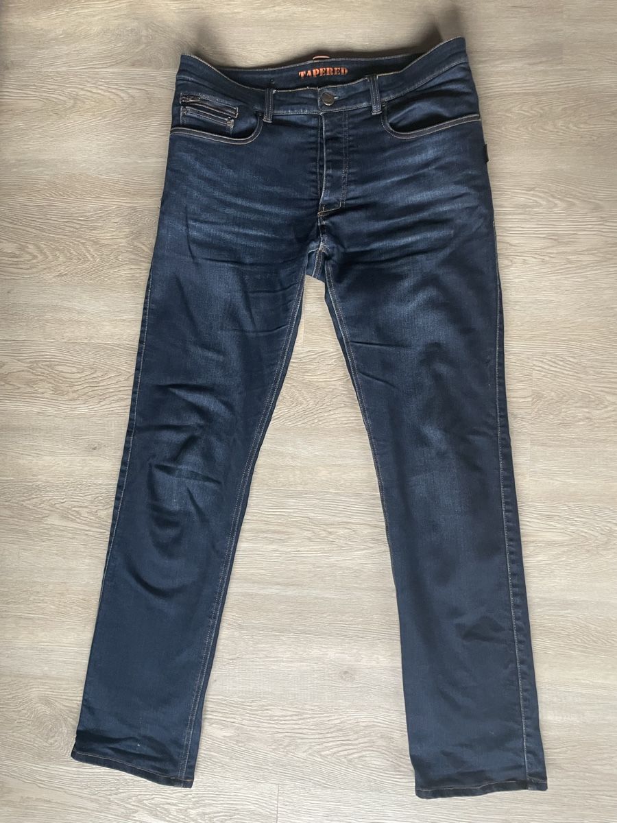 Jeans: Töffjeans von Bering – D'occasion à Lachen SZ par AdrianNu