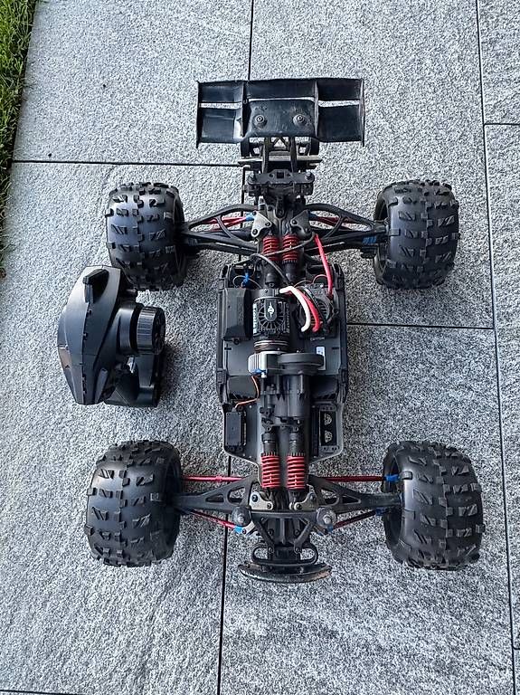 Traxxas Modellismo RC: Traxxas E-Revo 1:8 – Usato da Küttigen venduto da timo01_ 1