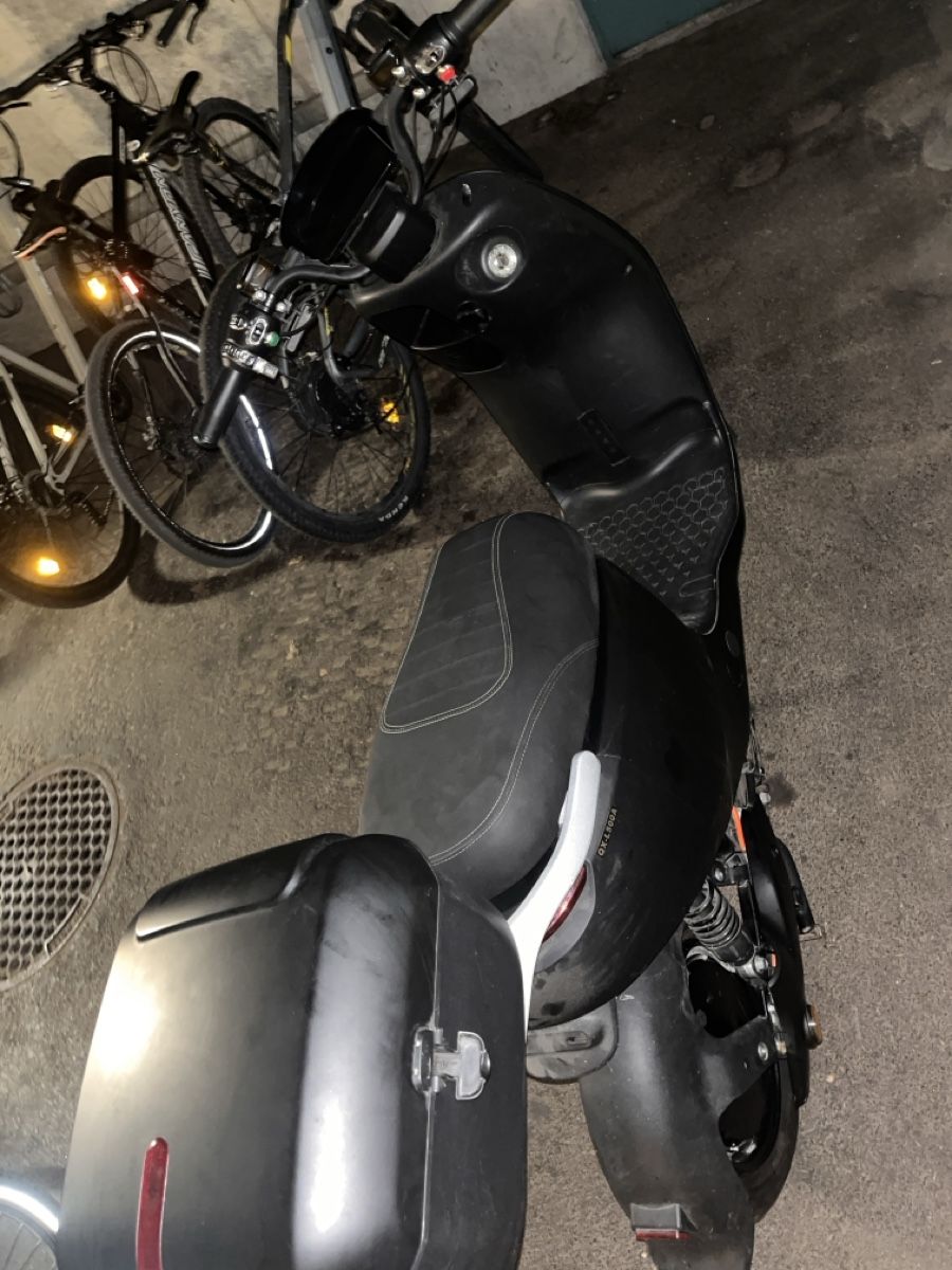 Scooter: Elektroroller E-Scooter  – Usato da Hinterkappelen venduto da aka_prk2