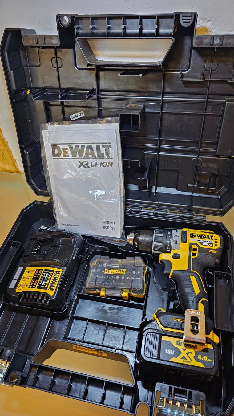 Dewalt Trapani: Dewalt 18V Akkurschrauber Set DCD791 – Nuovo e nell'imballaggio originale da Koppigen venduto da Bracher_Mail-House 7