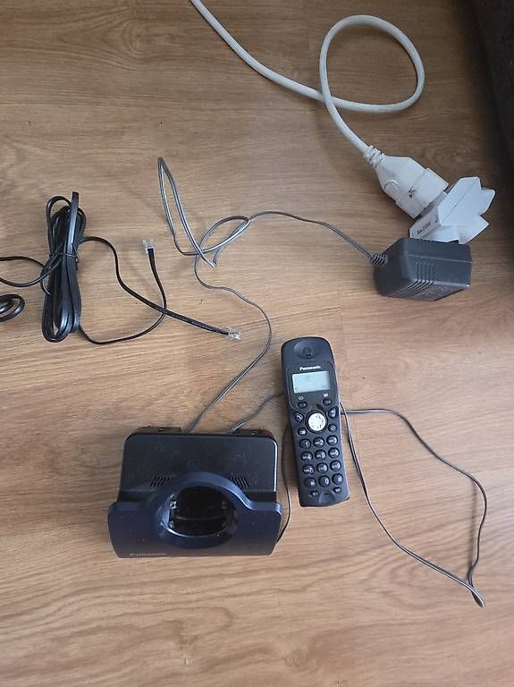 Telefoni: Ottimo DECT Panasonic (cordless) usato – Usato da Bissone venduto da luc_vpc5 1