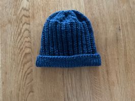 Sehr warme Handgestrickte Mütze mit doppelter Wolle gestrick