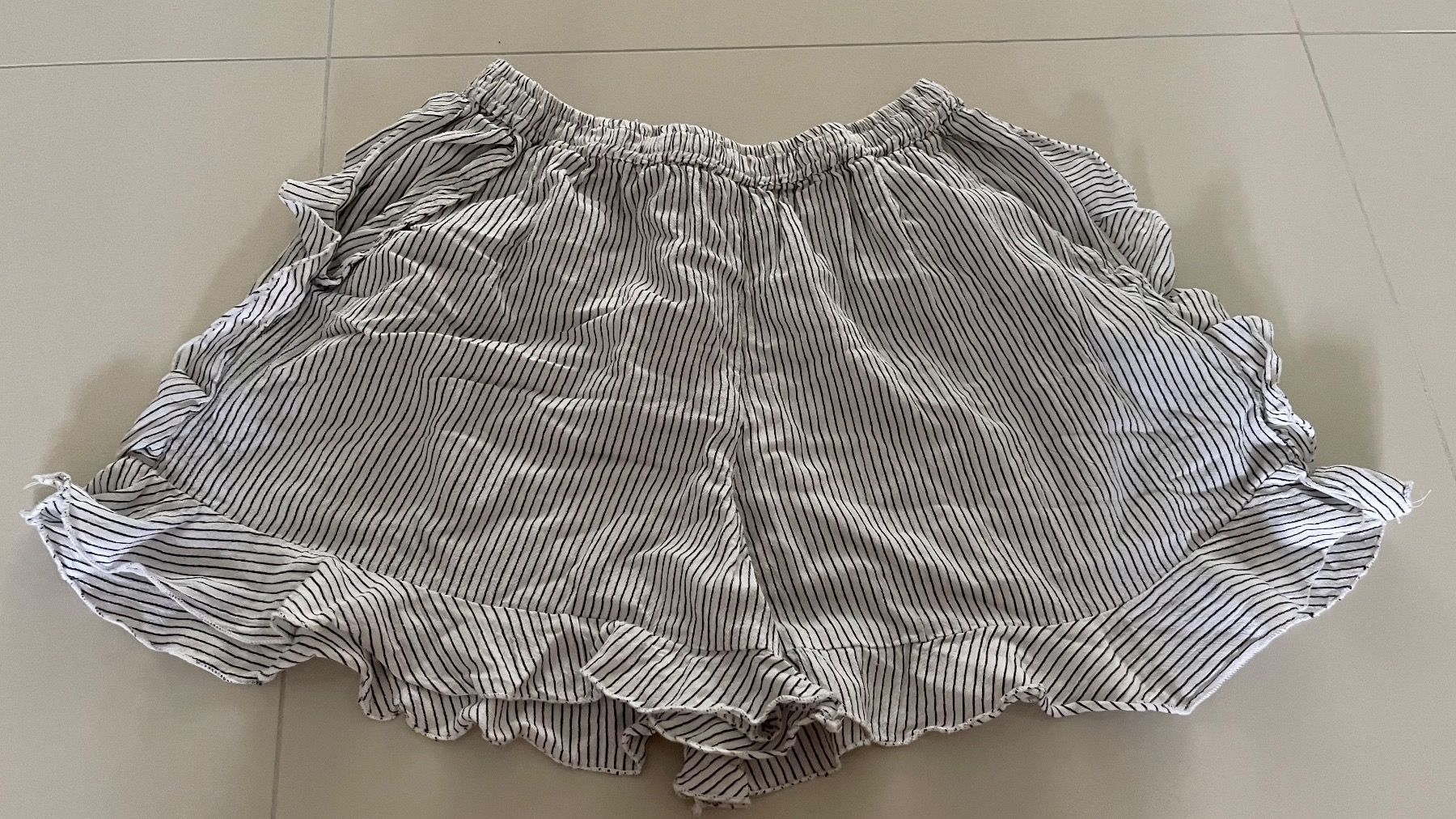 Pantaloni: Damenshorts – Nuovo (secondo la descrizione) da Rheineck venduto da pssesolnet