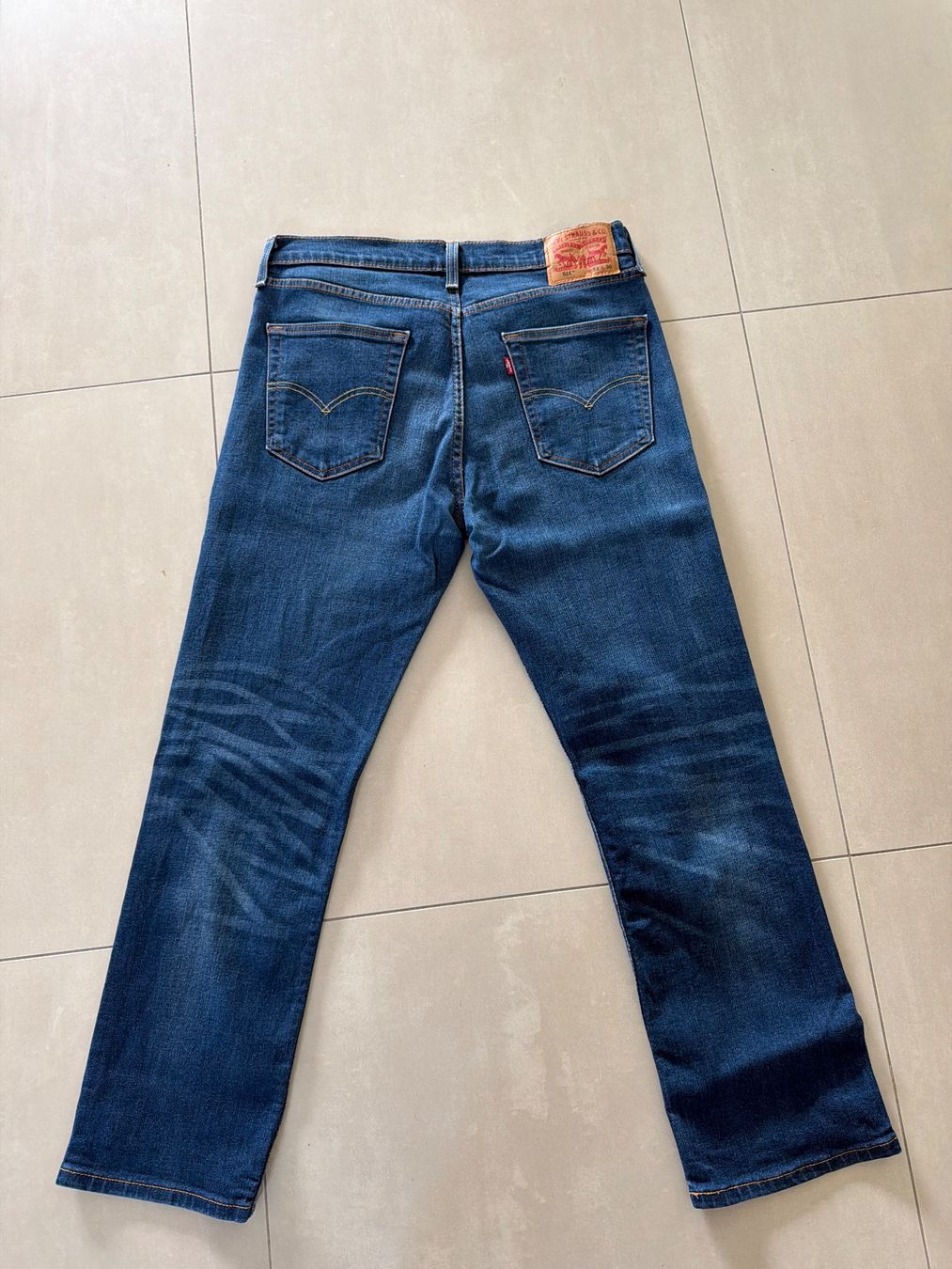 Levi's Jeans: Levis 514 Herrenjeans w33 L30 – Nuovo (secondo la descrizione) da St. Margrethen SG venduto da Leila026 1