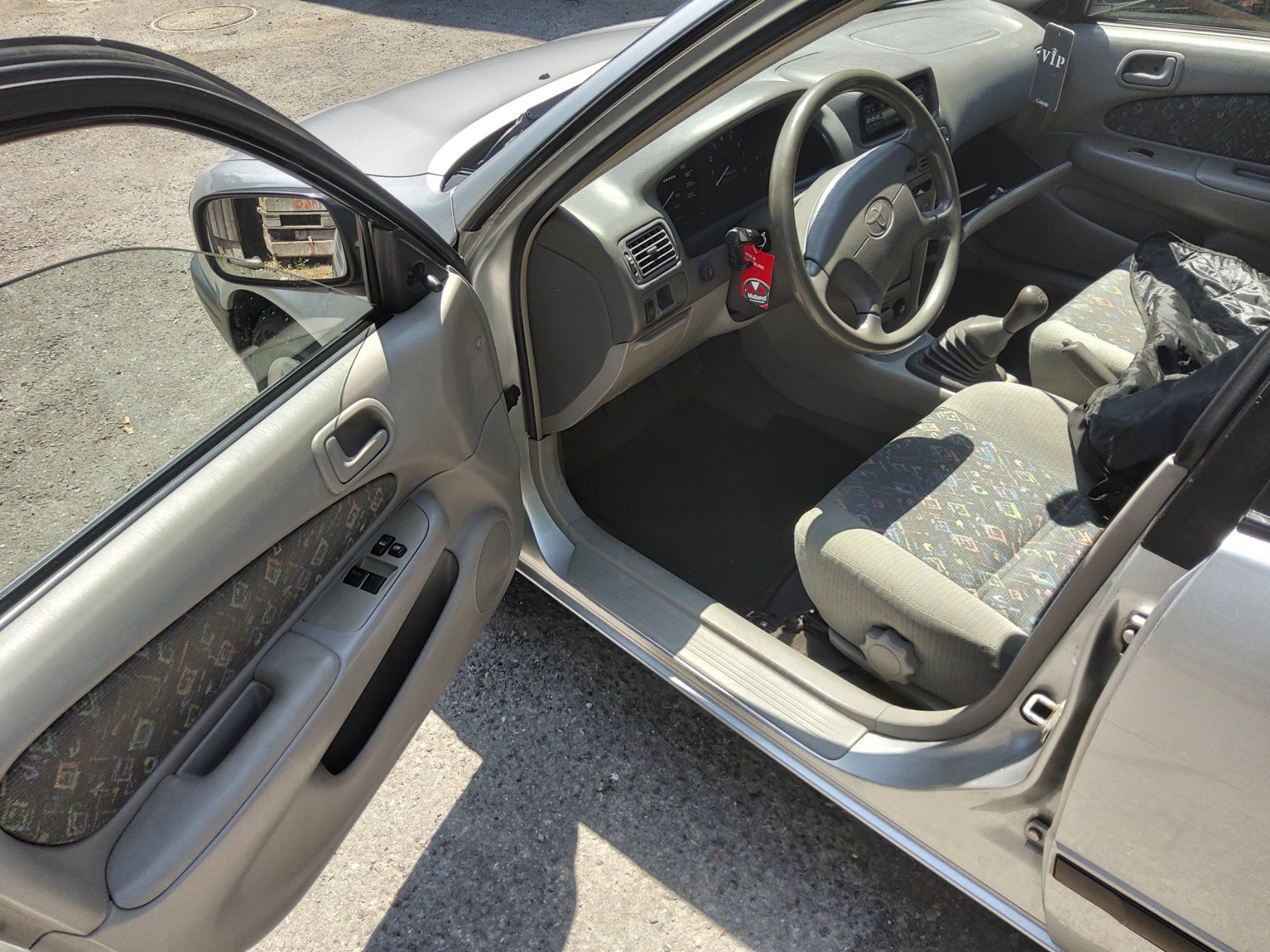 Toyota Autos: Toyota Corolla 1600 LB (Nicht für EXPORT ) – D'occasion à Zihlschlacht par Kreis68 4