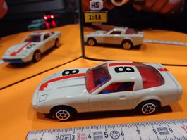 Chevrolet Corvette  1:43 (ohne Box) China No. S-8628  > (H5)