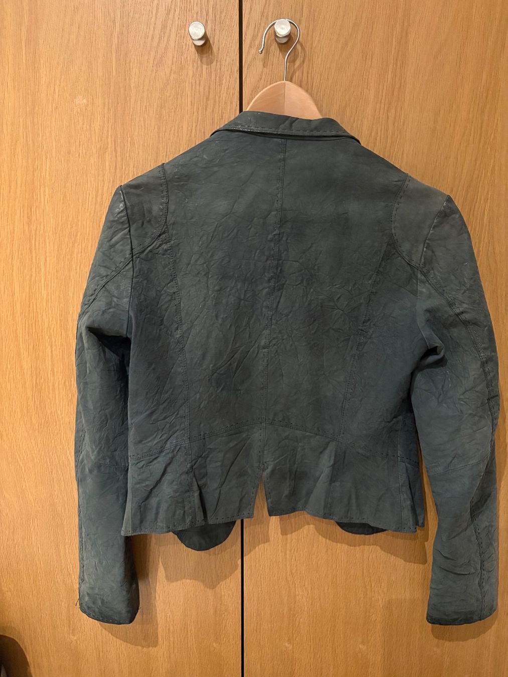 Giacche: Giacca in pelle Verde – Usato da Leggia venduto da lin_98v9 1