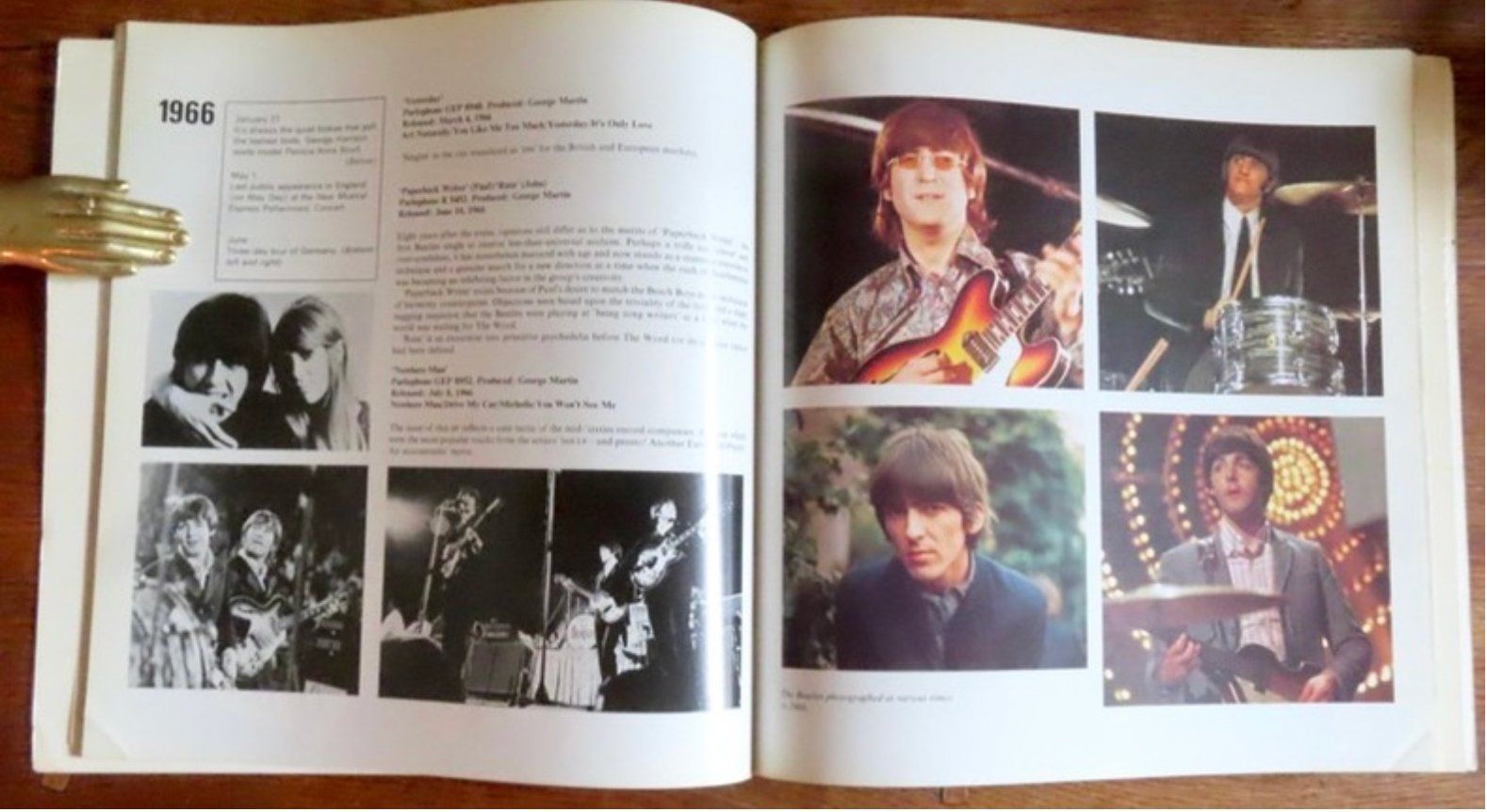 Libri: The Beatles - An illustrated record – Usato da Le Locle venduto da LibrairieLaBergerie 3