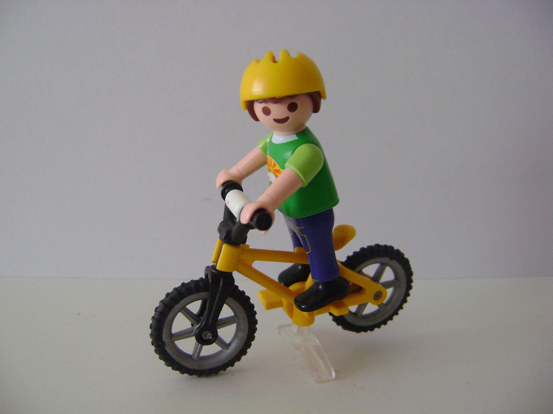 Playmobil Giocattoli: Playmobil - Junge mit BMX-Rad – Usato da Wil SG venduto da Pascal_V 2