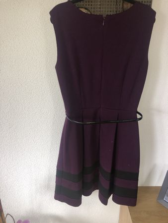 Calvin Kleid Casual Kleid, Grösse 38, Aubergine