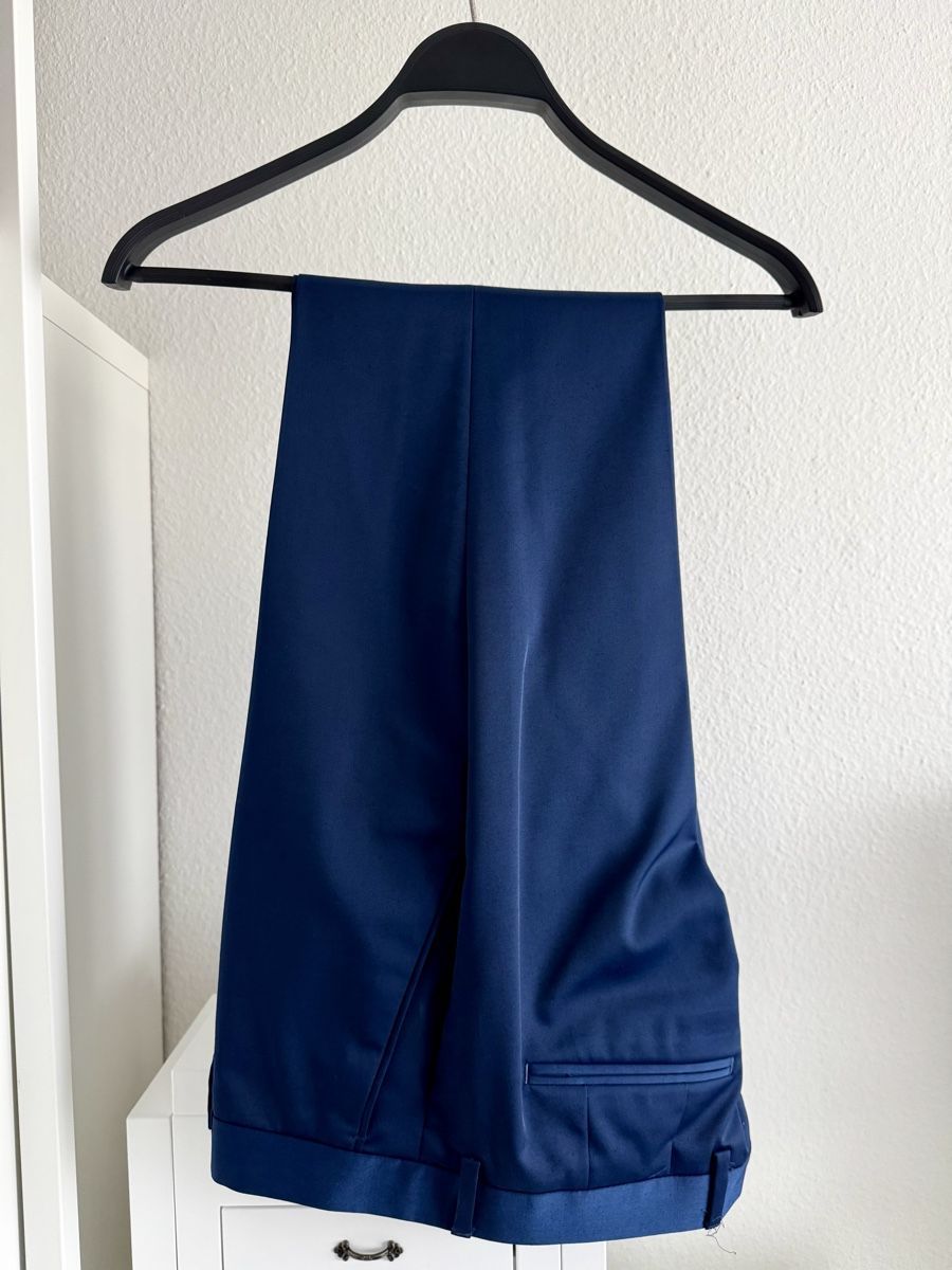 Zara Completi: Zara Man Blue Suit Jacket & Trousers Set – Usato da Thalwil venduto da baz_vbc9 2