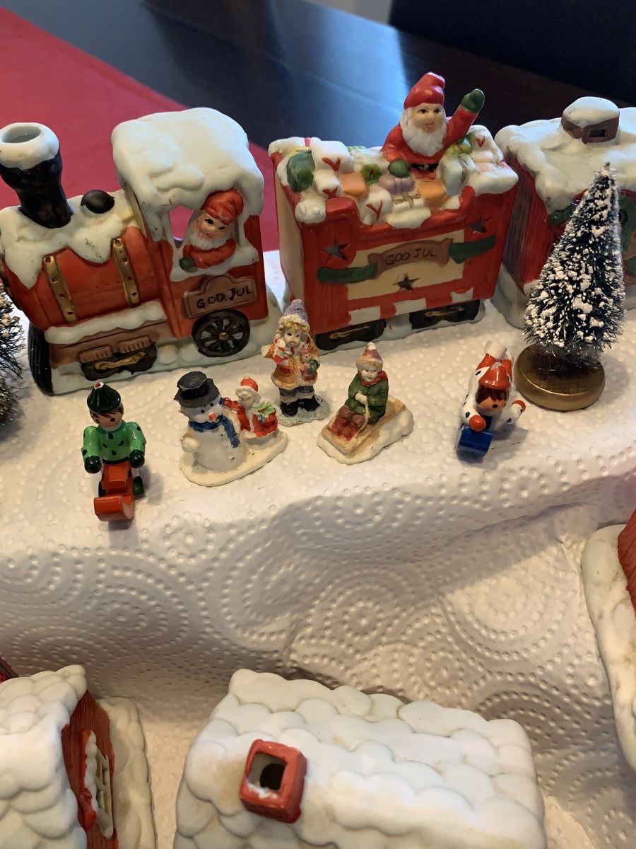 Toutes les décorations: Herziges Weihnachtsdörfli – D'occasion à Bauma par Mia_10 4