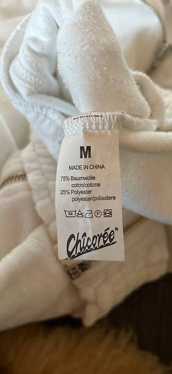 Jacken: Jacke Damen weiss Plüsch Gr.M – Gebraucht aus Gisikon von luz_l95s 3