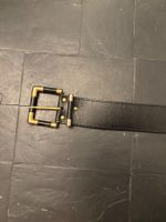 Ceinture vintage en cuir noir boucle dorée