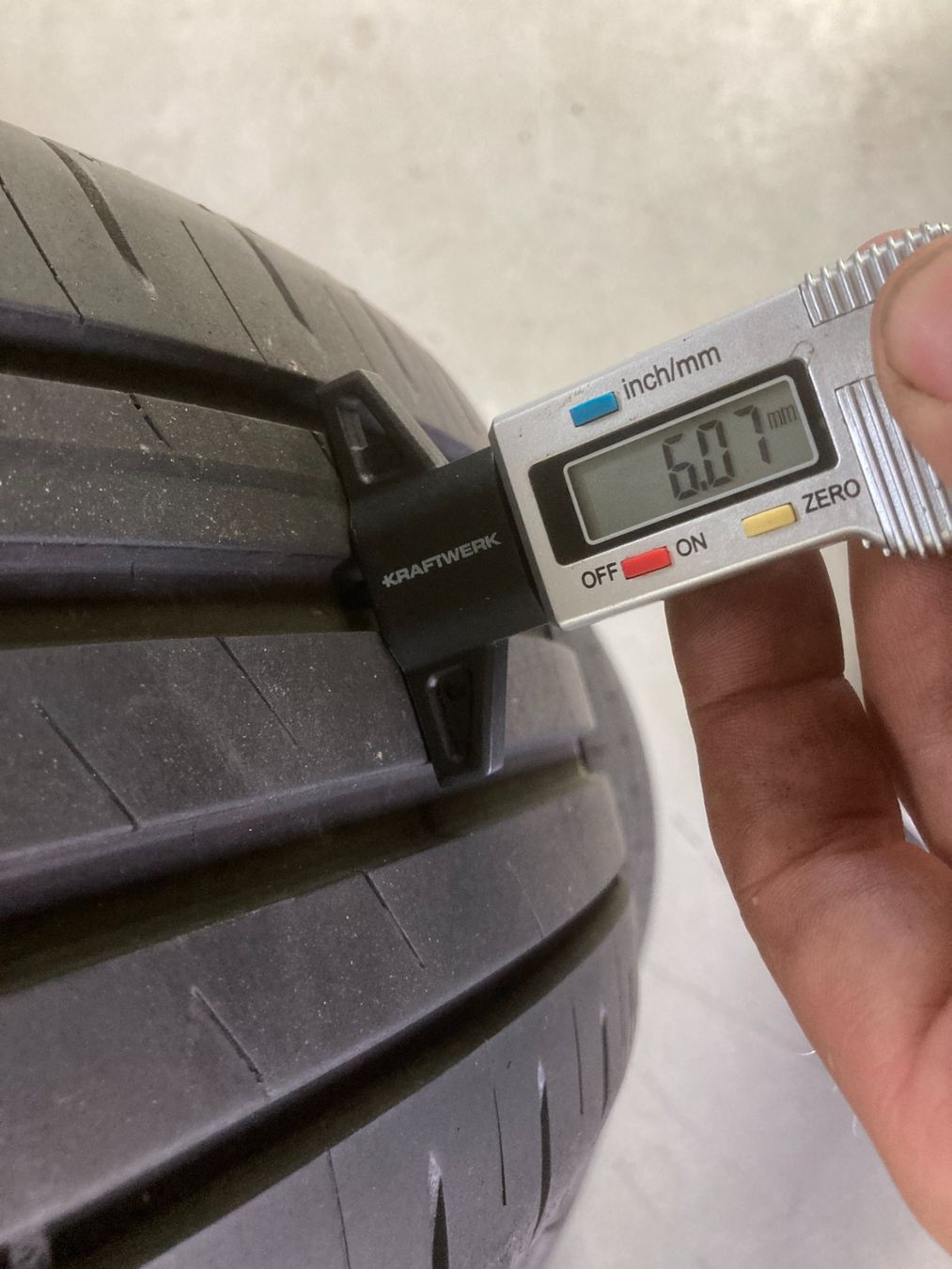 Goodyear Pneus & Kompletträder: 205/60R16 Sommerpneu Good Year – Gebraucht aus Cham von Cham6332 7