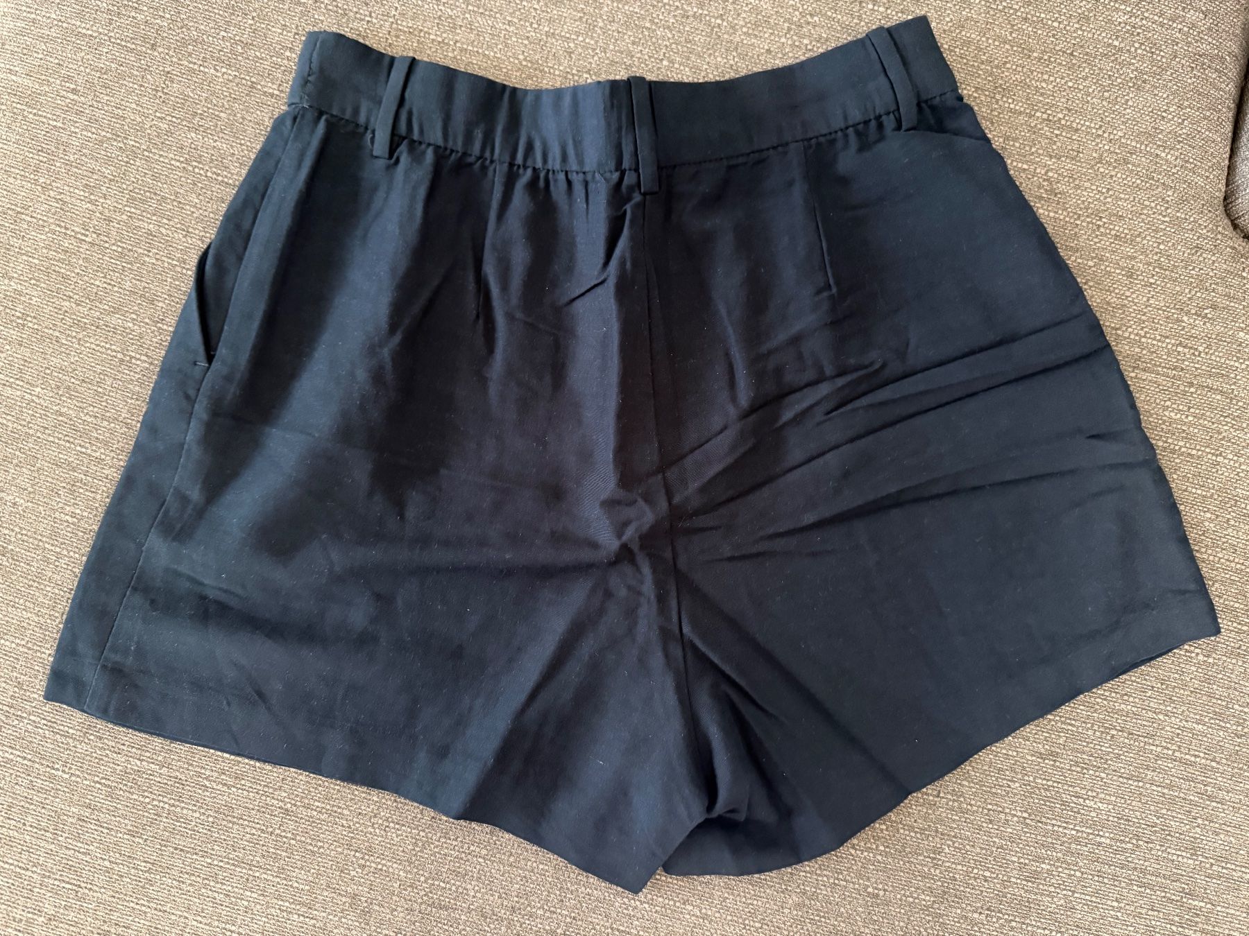 H&M Hosen: Leinenshort von H&M – Gebraucht aus Wettingen von Clodle81 2