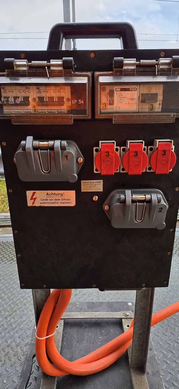 GIFAS Elektrotechnik: Stromverteiler Gifas – Gebraucht aus Au SG von abrollfiaber 1