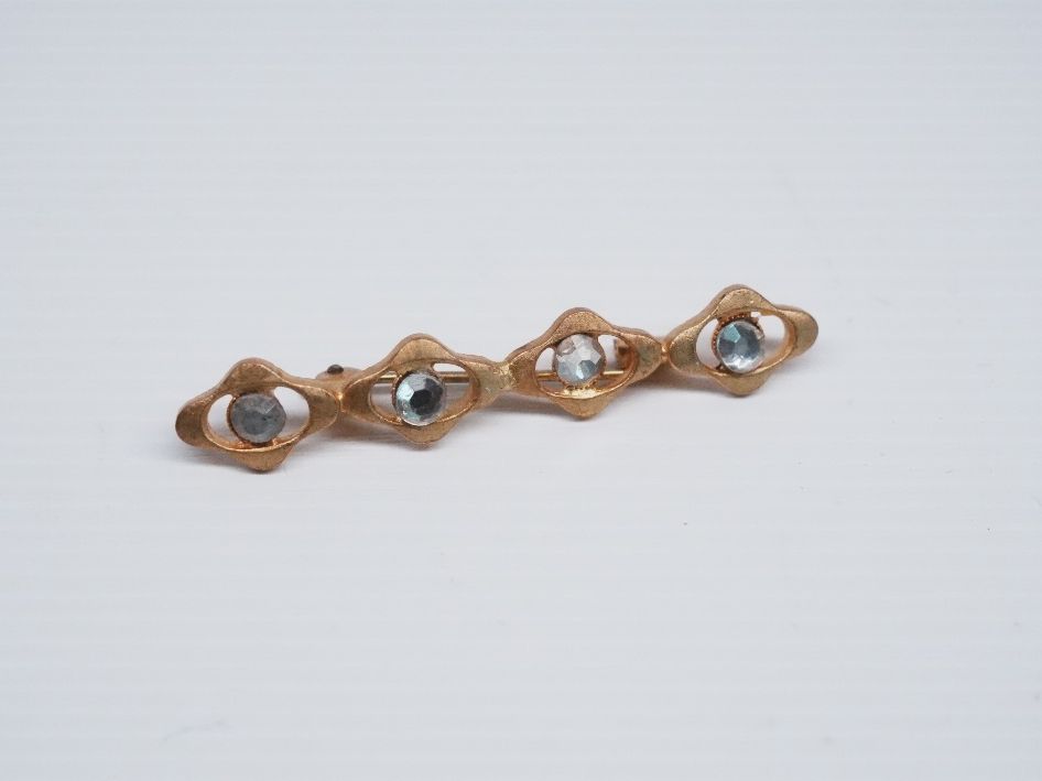Gablonzer Spille & Fermagli: 9 antike Stabbroschen Strass Perlen Konvolut Brosche ca. 4-5 – Usato da Volketswil venduto da HeredisAntiques 5
