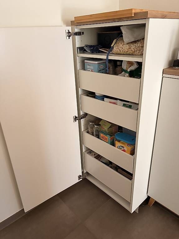 Schränke: Vorratsschrank – Gebraucht aus Zürich von Sandraastoll 1