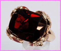 Wow, grosser Ring mit Zirkonia