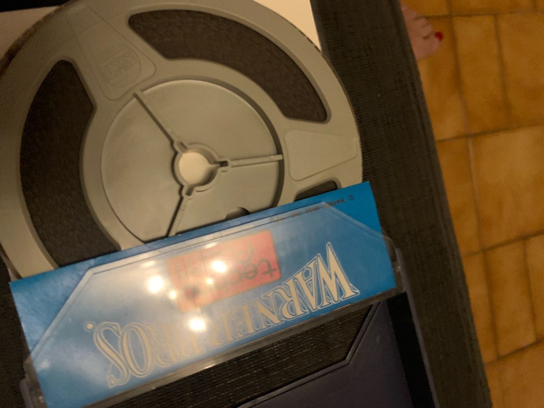 Home Cinema: FilmSuper 8 couleur silvestro – Usato da Veyrier venduto da kimedovapa 2