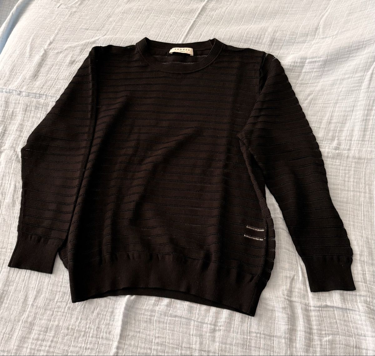 Sandro Pullover & Sweatshirts: Pullover Sandro schwarz mit Strukturmuster Grösse 2/M – Gebraucht aus Pfäffikon SZ von udyrfrykte