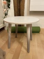 Weisses, rundes Tischli / Nachttisch/Schemmeli