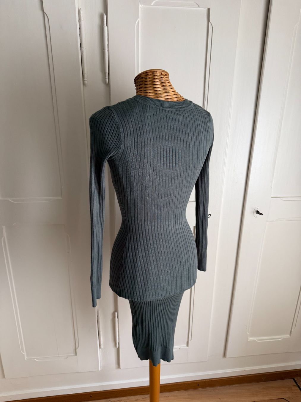 Vestiti: EVEN & ODD - Strickkleid gerippt petrol XS – Usato da Zürich venduto da Diazaio 2