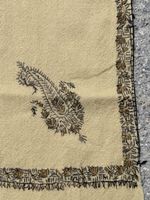 Schöne alte orientalische Tischdecke handgestickt