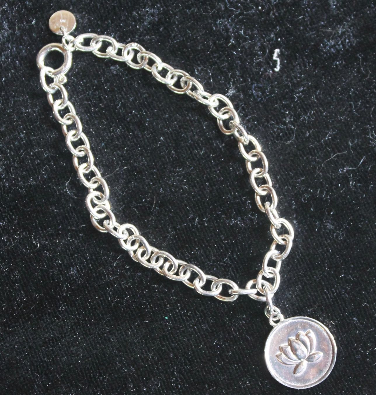 Armbänder & -reifen: Silber Armkette mit Anhänger – Gebraucht aus Kirchlindach von hekilida