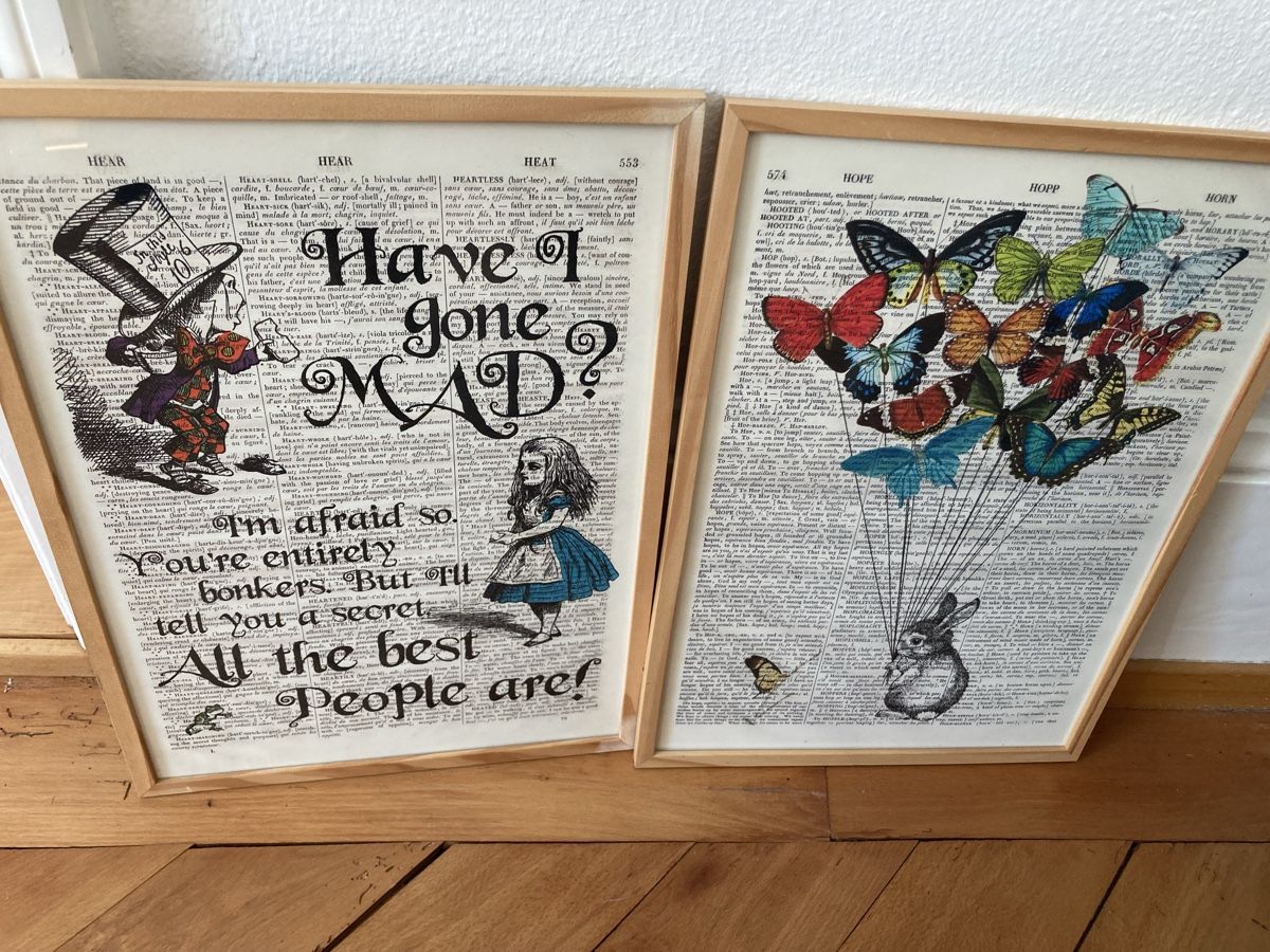 Foto & Immagini: Alice in Wonderland 2 Bilder – Usato da Luzern venduto da bettinaalexandra