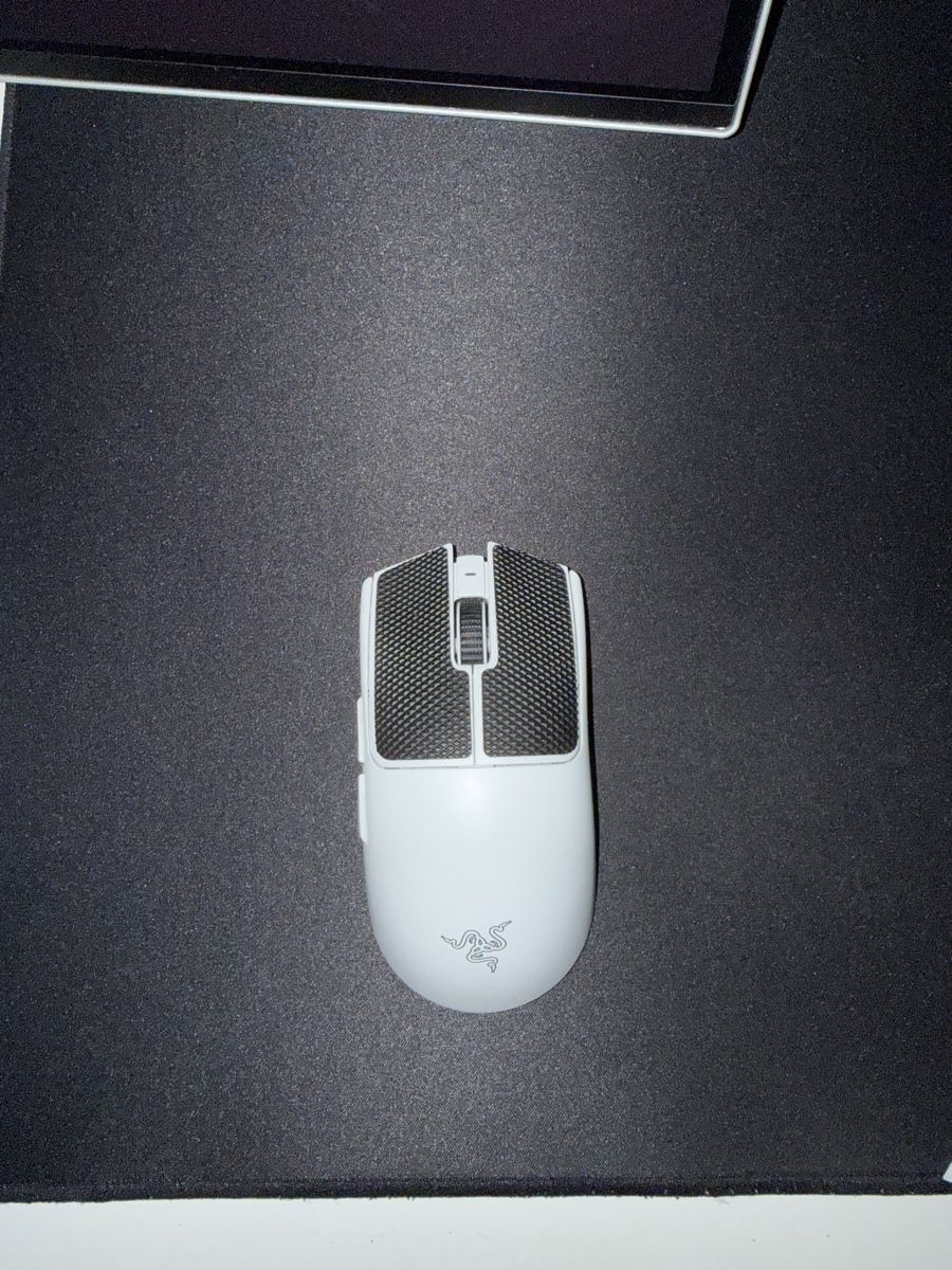 Logitech Tastaturen: Logitech x60 + Razer viper v3 pro – Neu (gemäss Beschreibung) aus Oftringen von Thishan.J 2